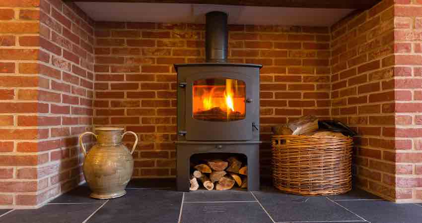 The 7 Best Small Wood Burning Stoves for Tiny Houses: Reviews