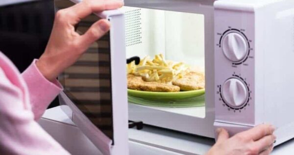 Best Tiny House Microwaves [10 Best of Them]